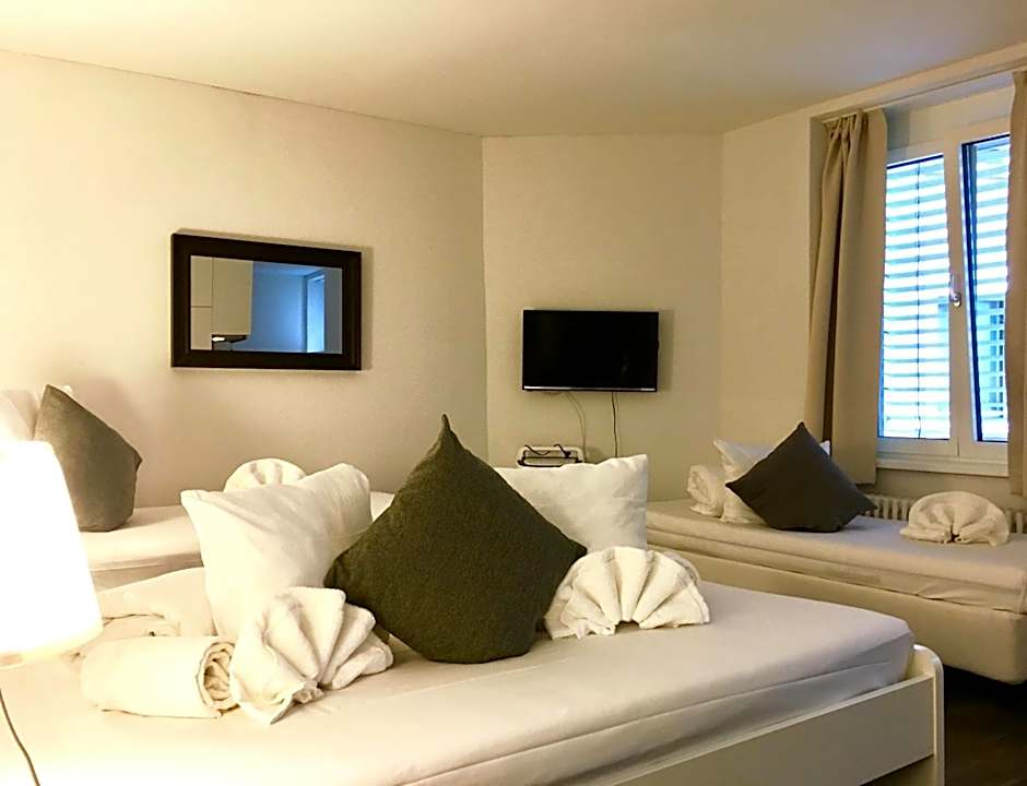 INSIDE Five Hotel
