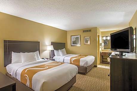 Double Room with Two Double Beds - Accessible/Non-Smoking