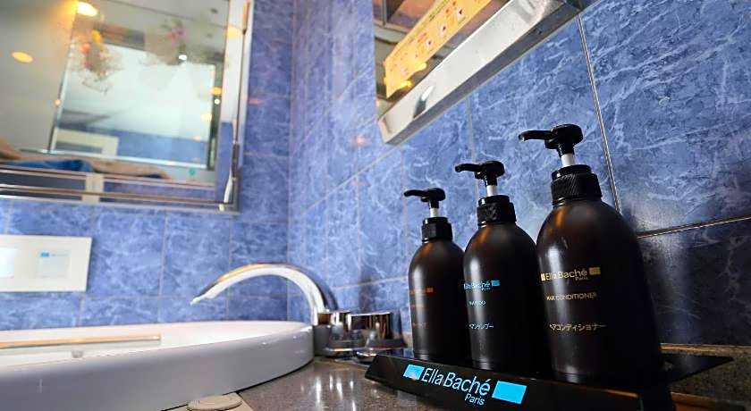 Hotel Fine Garden Toyonaka Osaka International Airport Free Parking - Adult Only
