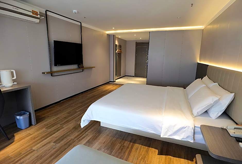 7 Days Inn Suqian Qian Niao Yuan Square Branch