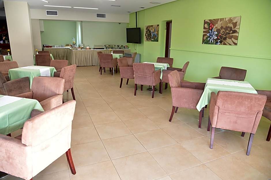 Heleni Beach Hotel