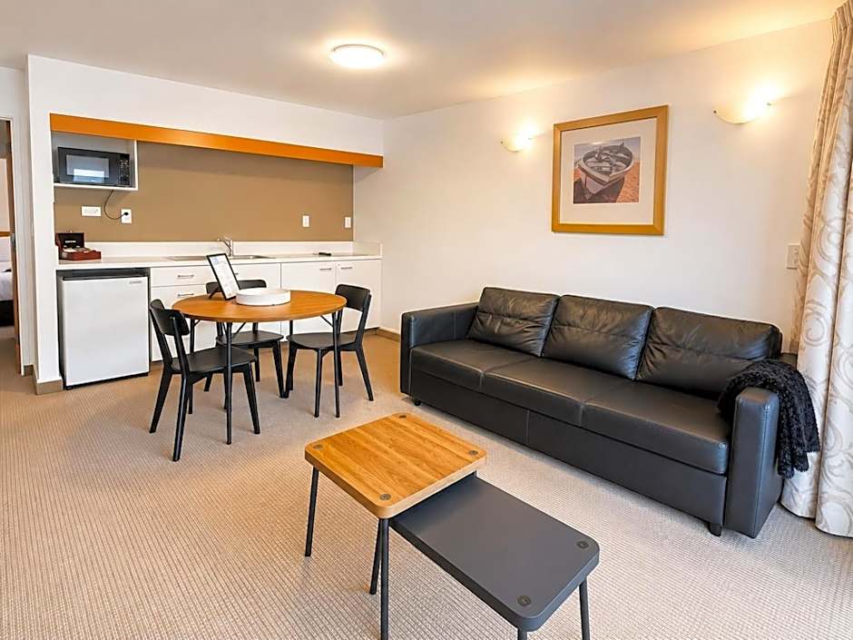 Amity Serviced Apartments