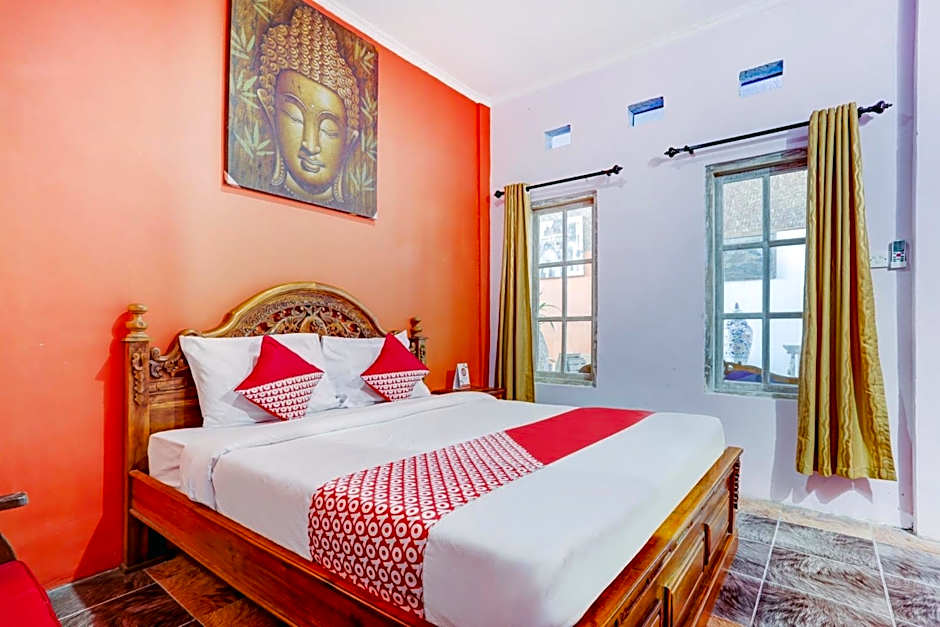 OYO 90363 Nira Guest House Sanur Bali