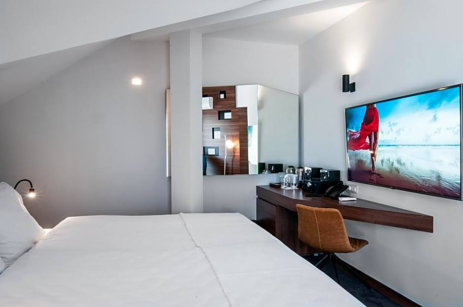 Best Western Premier Natalija Residence