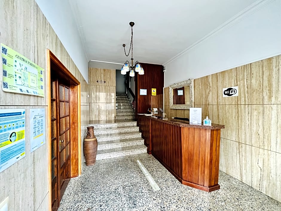 Apartamentos Frontera