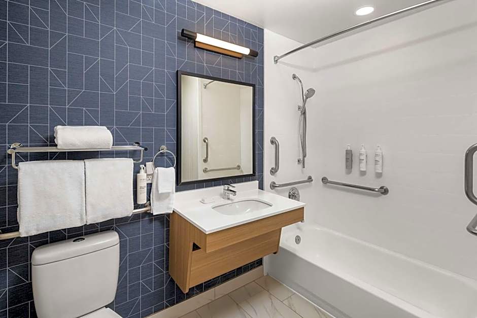 Spark by Hilton Salt Lake City Airport