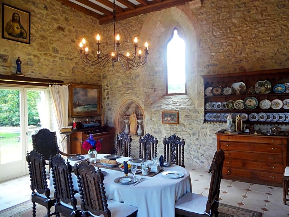 Prieure St Pierre de La Luthumiere