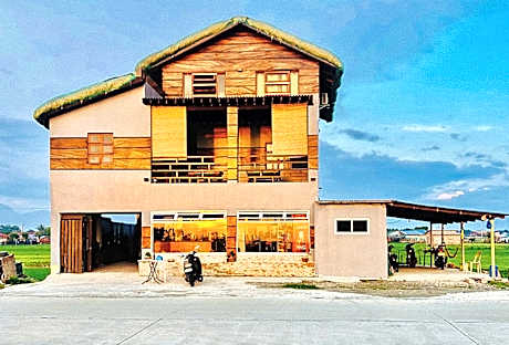 RedDoorz @ Ola Vida Casa Rental Ilocos Sur