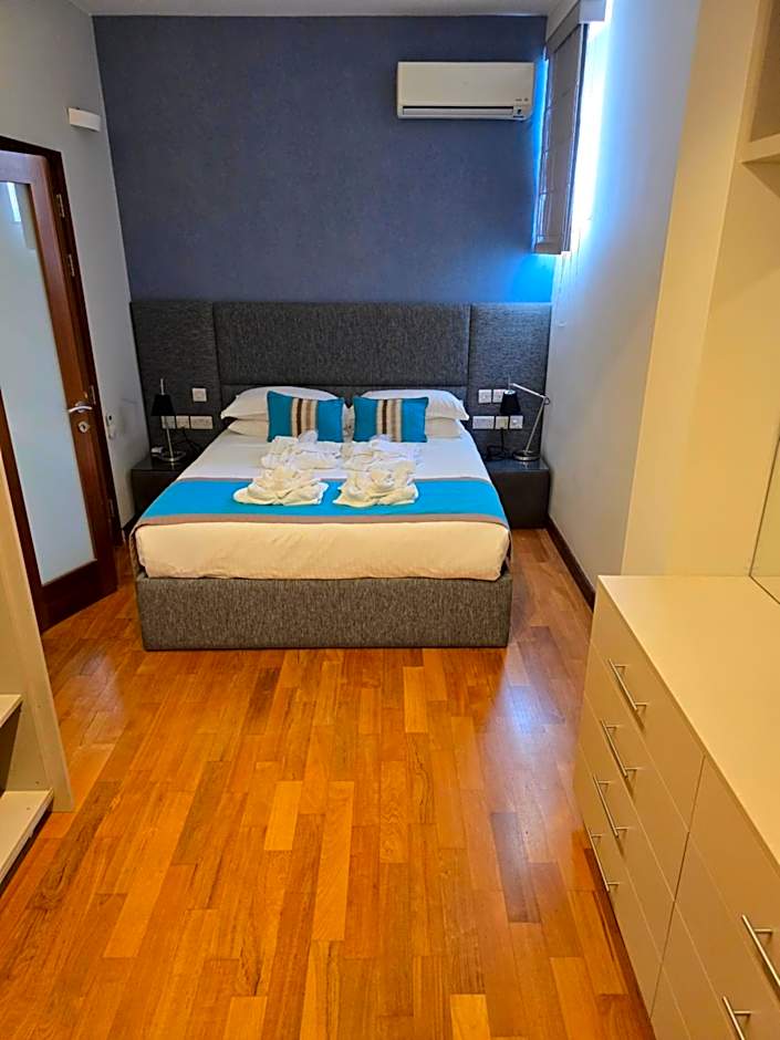 D Townhouse Boutique Suites