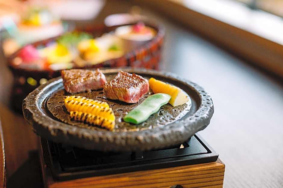 Uematsuya Ryokan Hotel