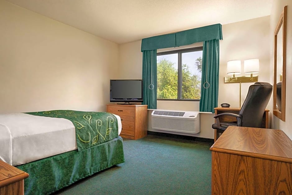 Travelodge by Wyndham Morrill