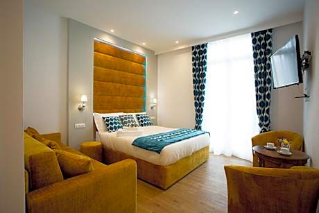 Superior Queen Room - Via Napoli 45