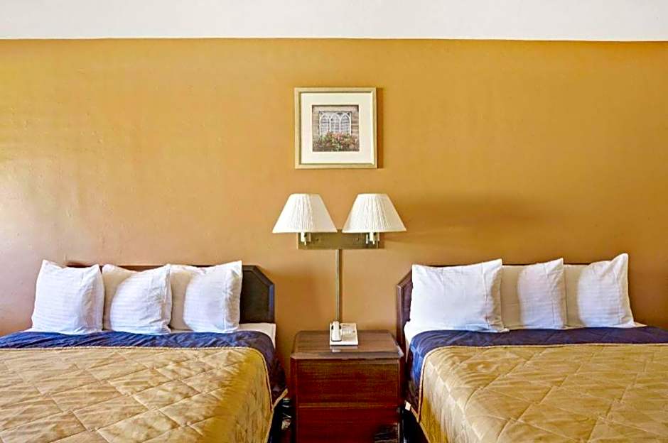 Howard Johnson by Wyndham South Lake Tahoe