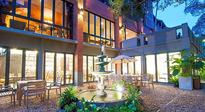 Rimnaam Klangchan Hotel