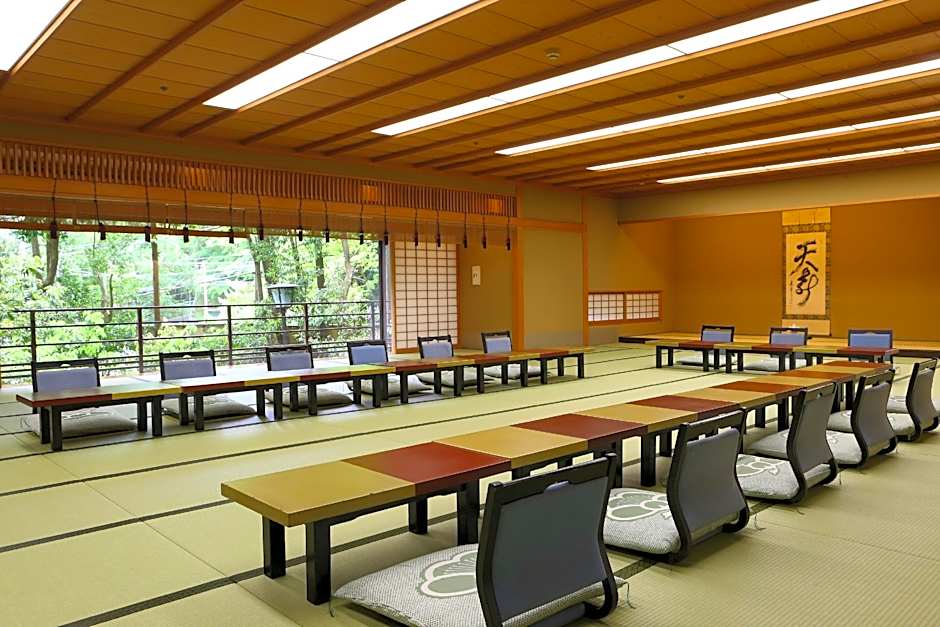 Oku-Yugawara Sansuirou