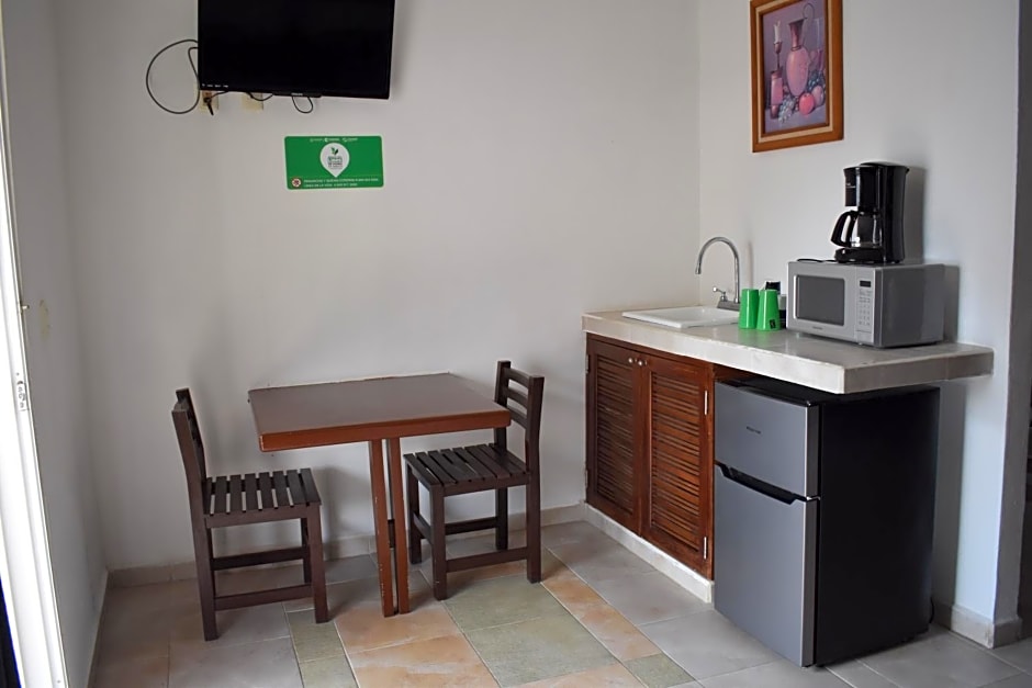Hotel Plaza Almendros