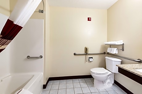 Red Roof Inn Auburn