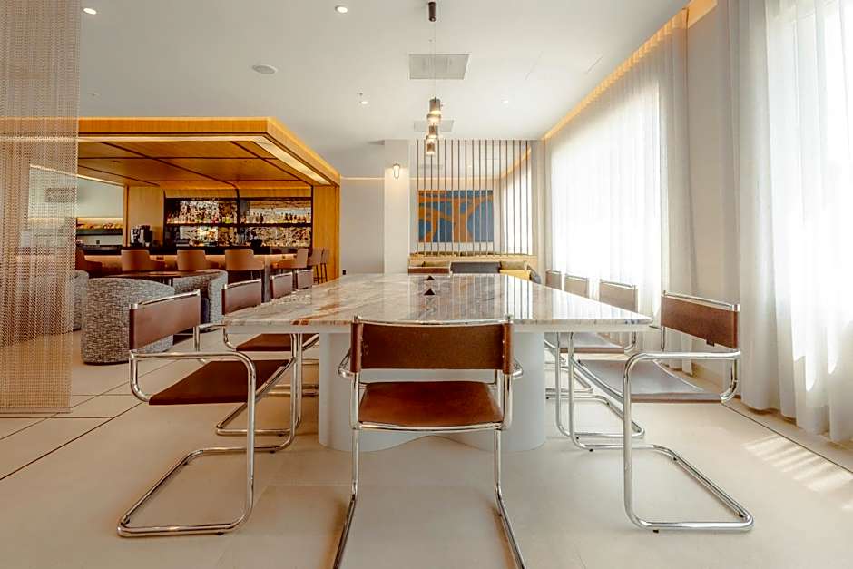 Sheraton Leon