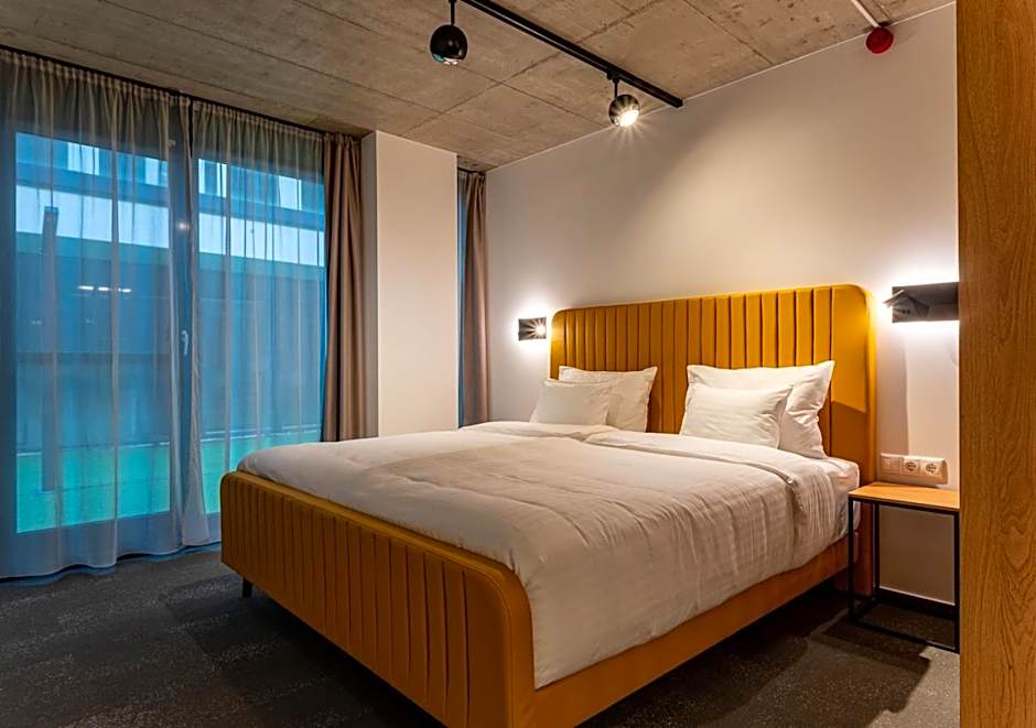 Noir Hotel