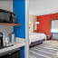 Holiday Inn Express & Suites - Wilmington West - Medical Park