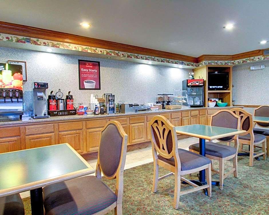 Econo Lodge Inn & Suites Flowood
