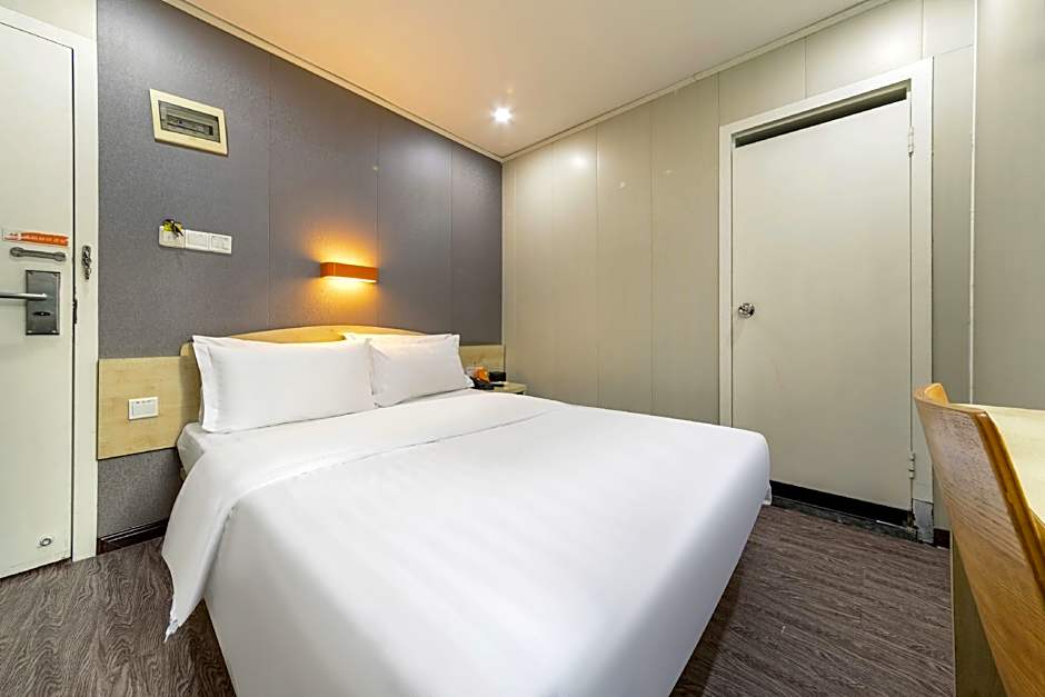 7 Days Inn Wuhan Huquan Street Yangjiawan Metro Station