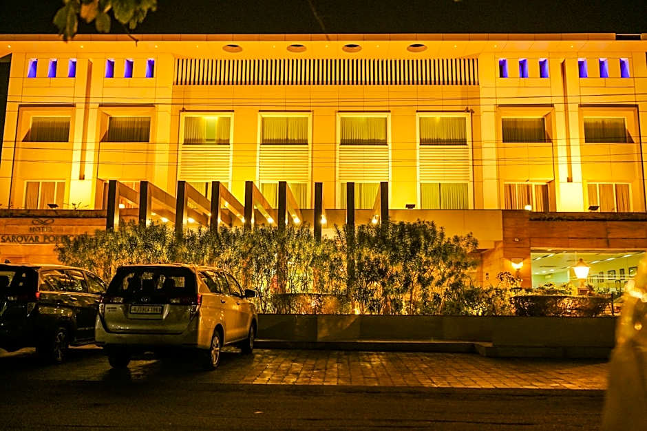 Ambar Sarovar Portico Hotel - Gandhidham