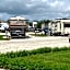 Garnett Hotel & RV Park