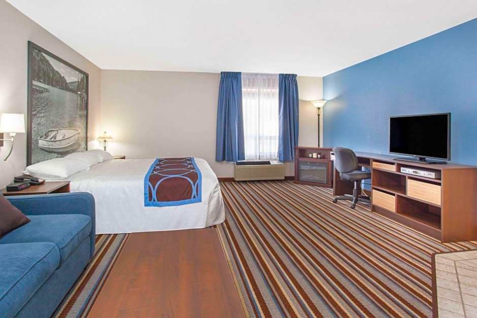Super 8 by Wyndham Fort Frances