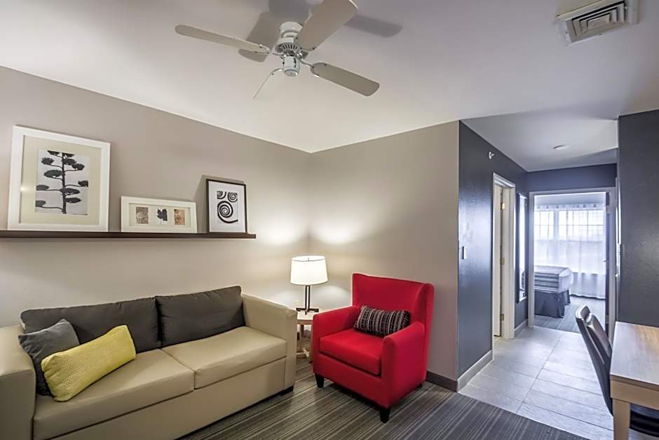 Country Inn & Suites by Radisson, Fond du Lac, WI