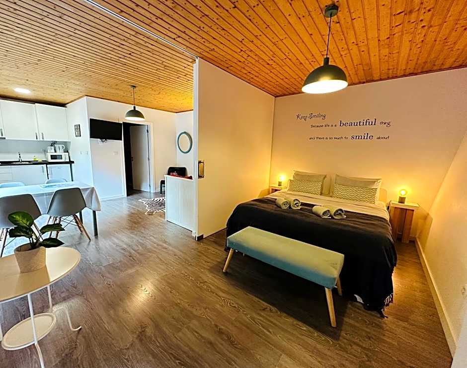 Golden Halcyon - Ericeira Villas