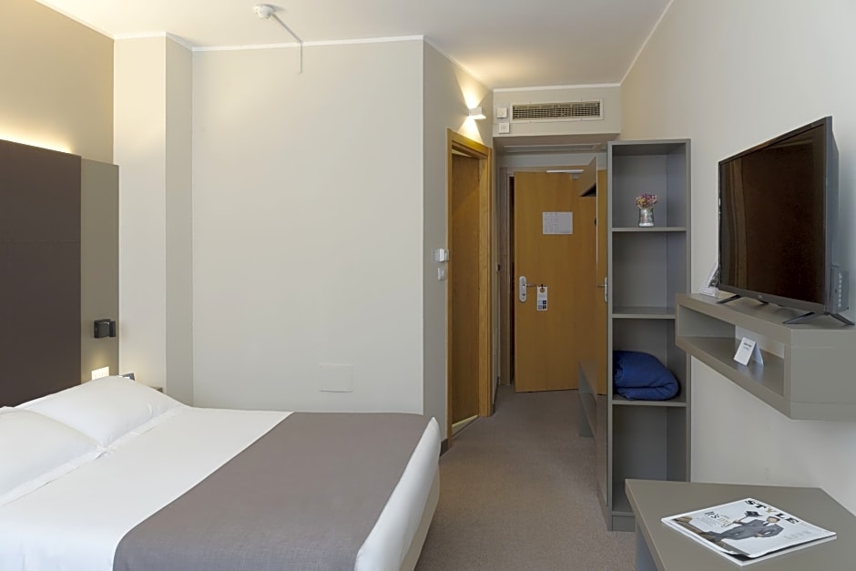 City Hotel & Suites Foligno
