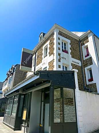 Double or Twin Room with City View