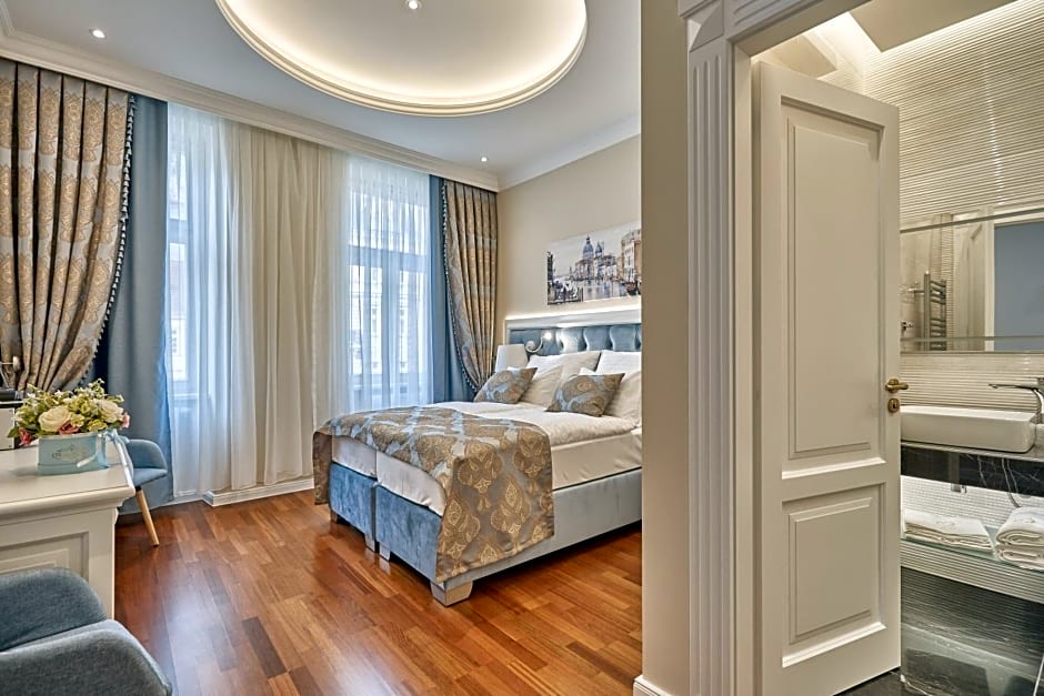 Golden Key Boutique Hotel