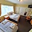 The Mayfair Lodge & Family Suite