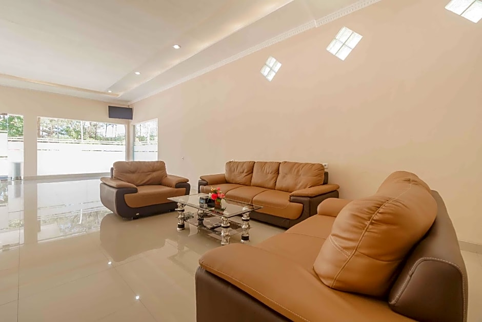 RedDoorz @ Hotel Copacobana Bengkulu