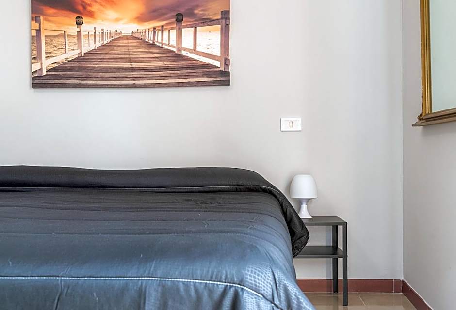 Travelershome Ciampino&Morena GuestHouse