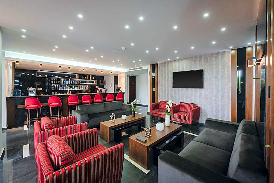 LOUIS V HOTEL LEBANON
