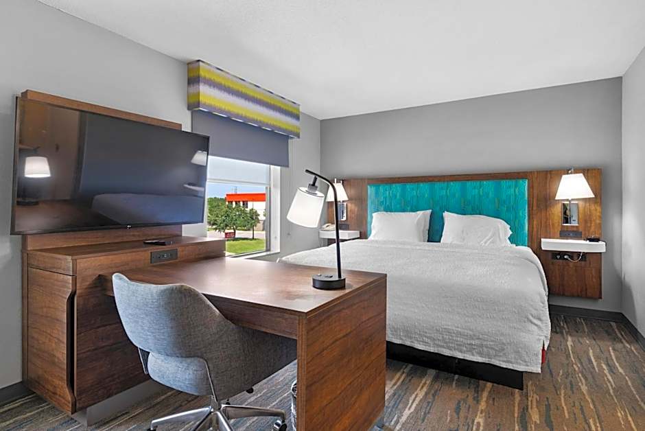 Hampton Inn By Hilton & Suites Pensacola I-10 N At University Town Plaza