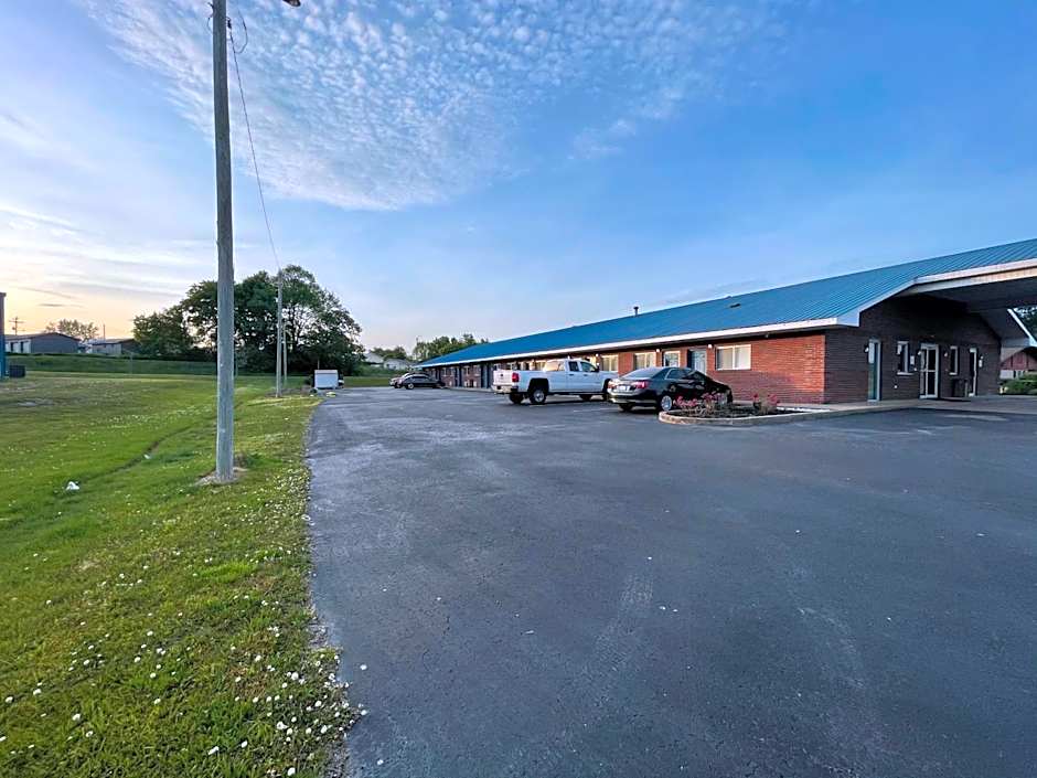 Embassy Inn - Hohenwald