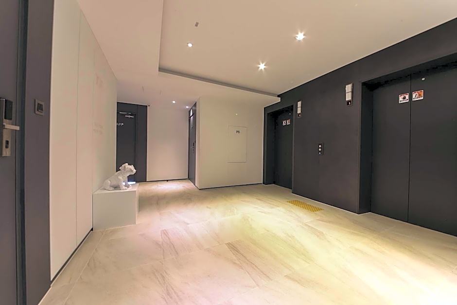 Hotel Zam 101