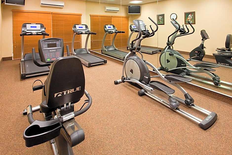 Holiday Inn Express Saltillo Zona Aeropuerto By IHG