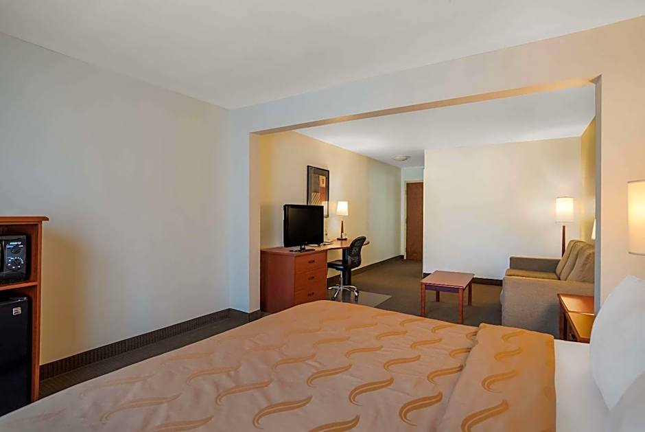 Quality Inn & Suites Chambersburg Northeast