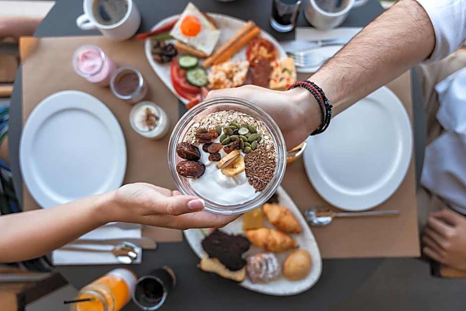 Paralos The Maxine Adults Only