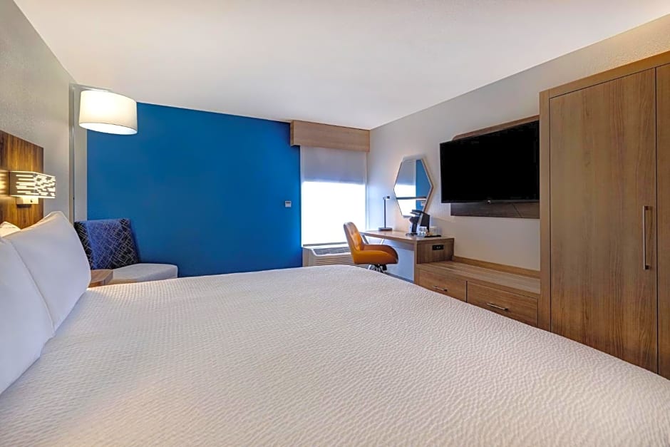 Holiday Inn Express & Suites Kansas City KU Medical Center By IHG
