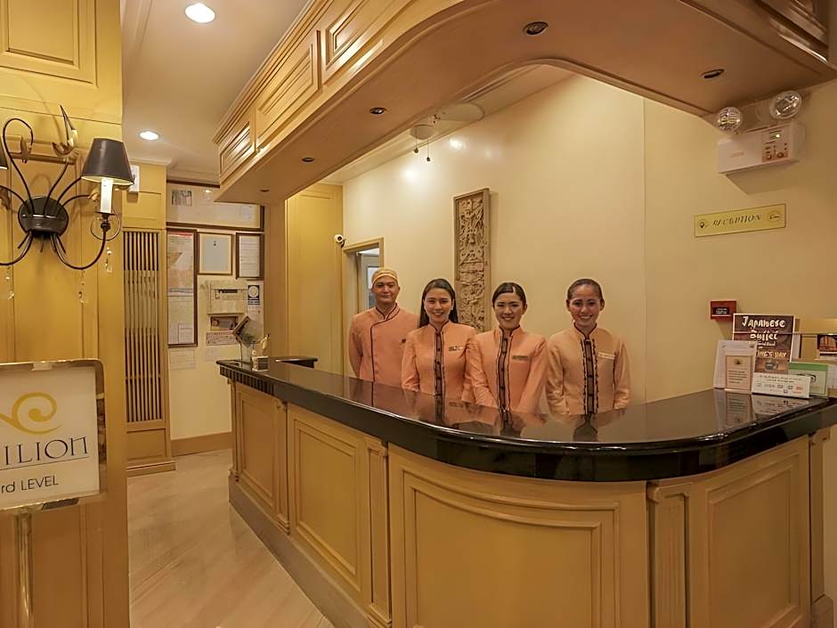 The Grand Dame Hotel