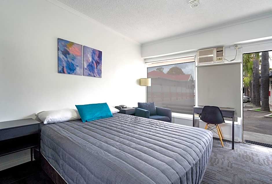City West Motel