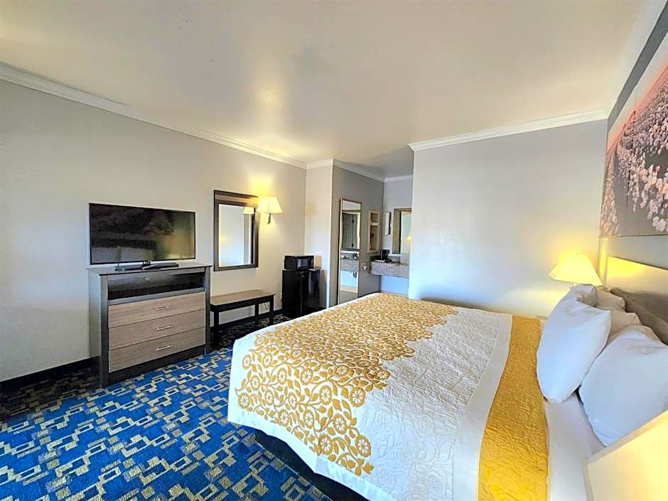 Days Inn by Wyndham Robstown