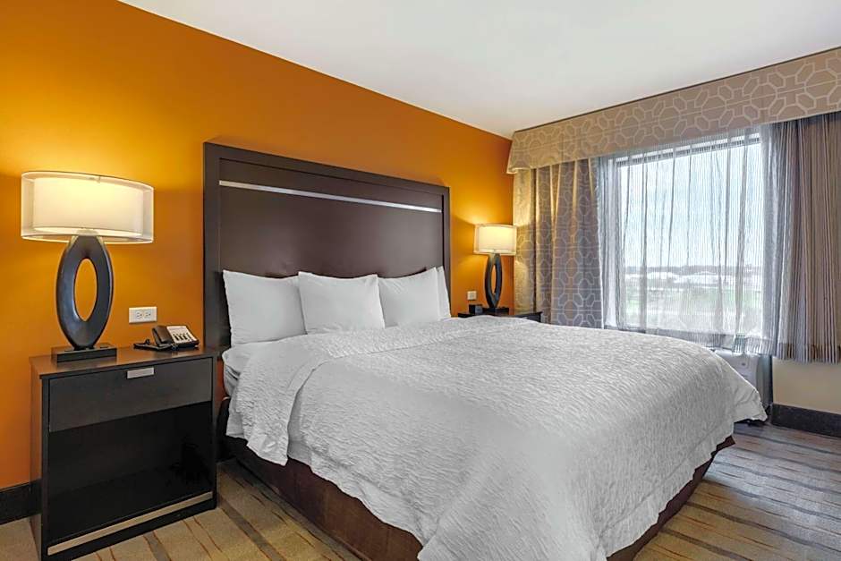 Hampton Inn By Hilton And Suites Columbus