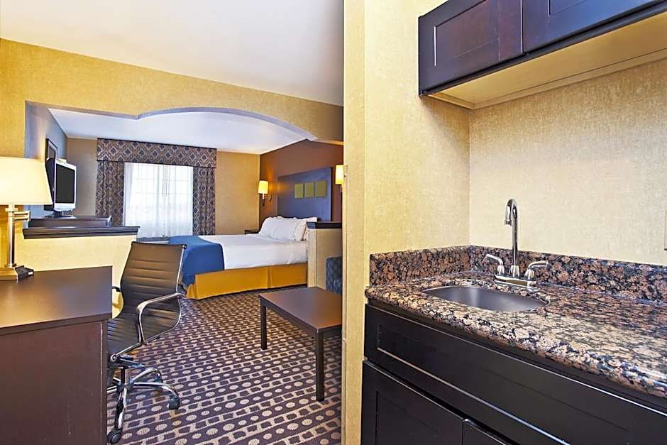 Holiday Inn Express Hotel & Suites Wabash By IHG